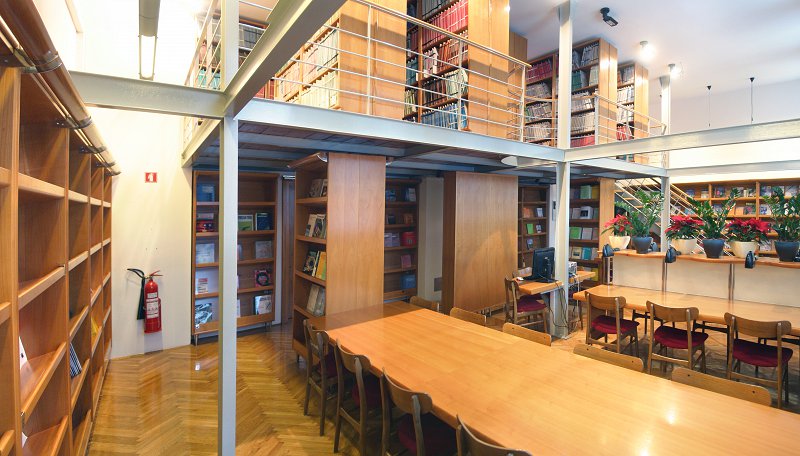 picture - reading room 